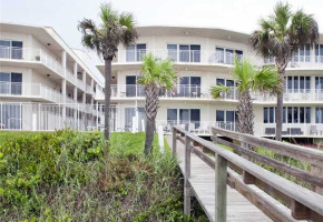 Indialantic By The Sea condo in Florida exterior view