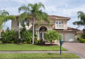 Exterior Front of the Vero Beach Home For Sale in Eagle Trace