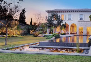 High Demand for Luxury Homes