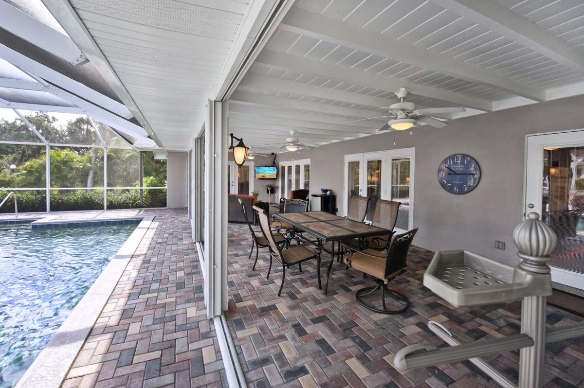 The Covered Lanai is large enough to accommodate many of your guests for a casual outdoors dinner  