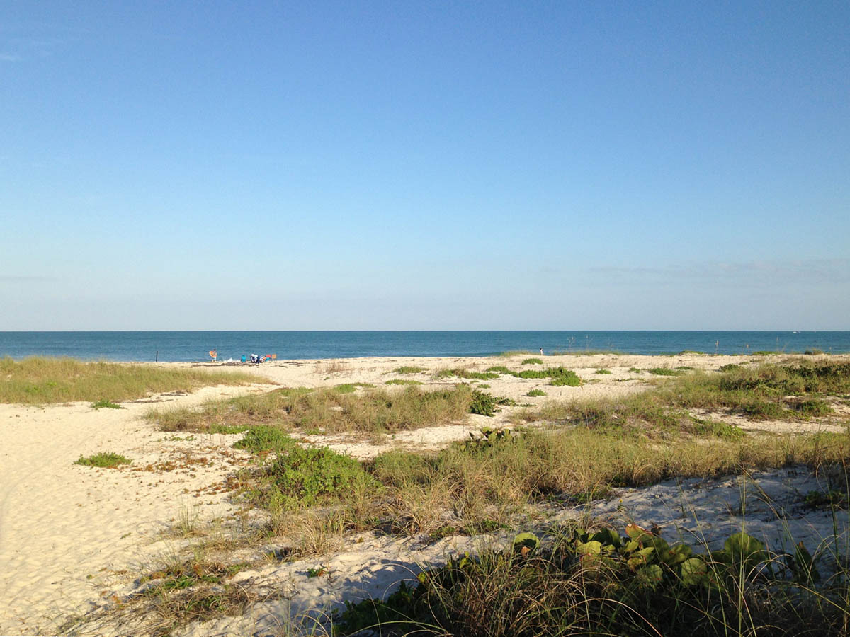 Community residents have deeded beach access.         