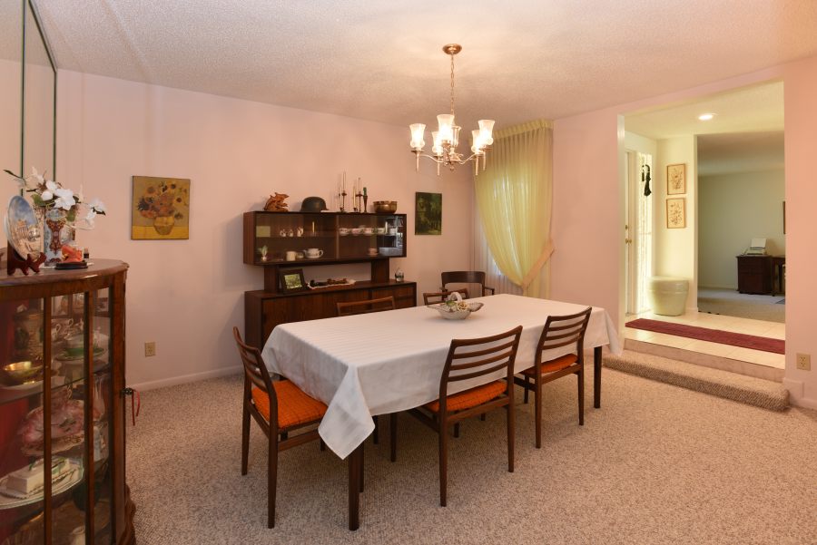 The dining room of this nice Coral Springs home in Florida 