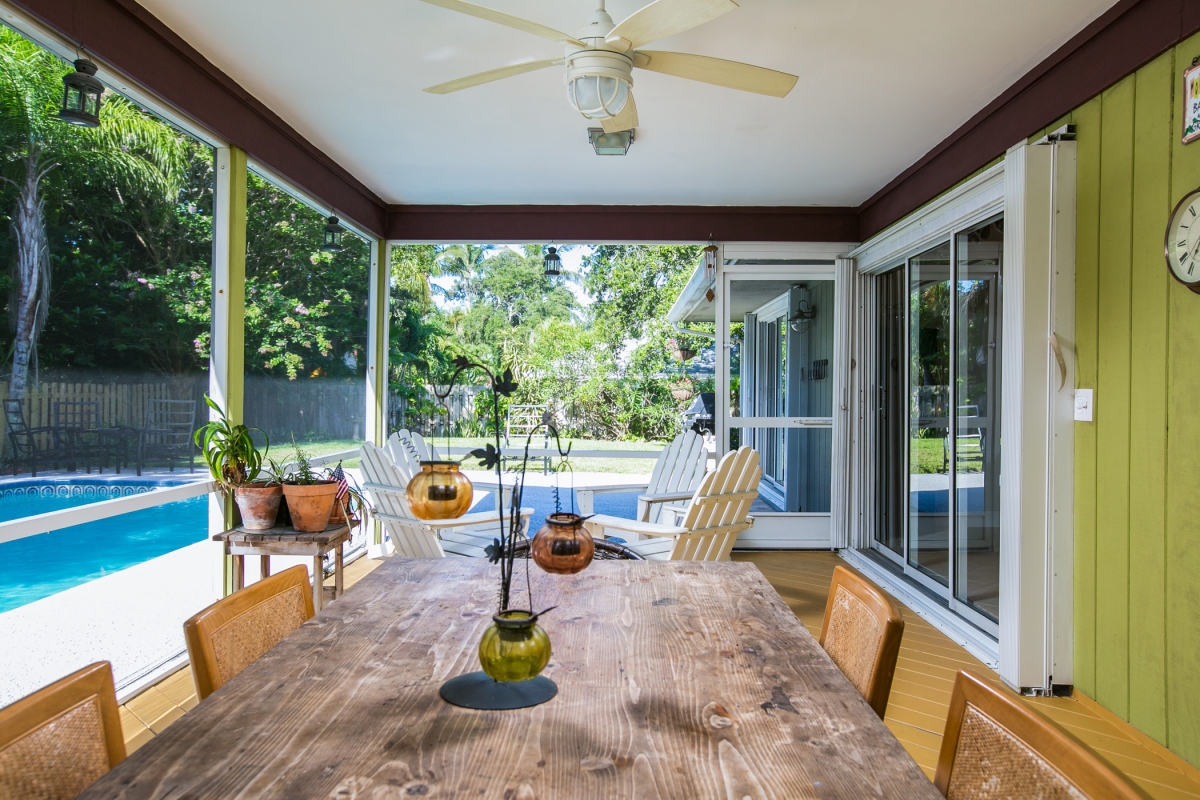 The enclosed screened lanai is perfect for family gatherings