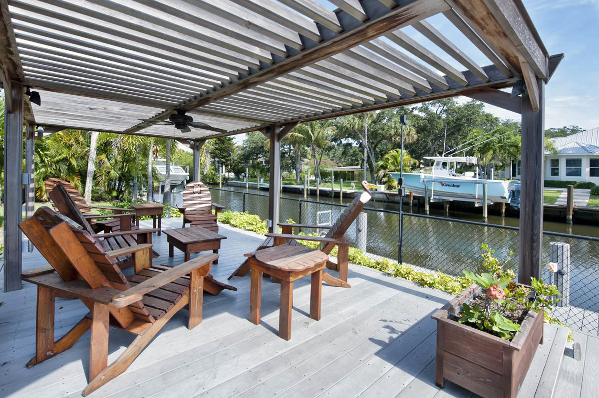 You and your guests will enjoy the custom-built patio furniture in the loggia