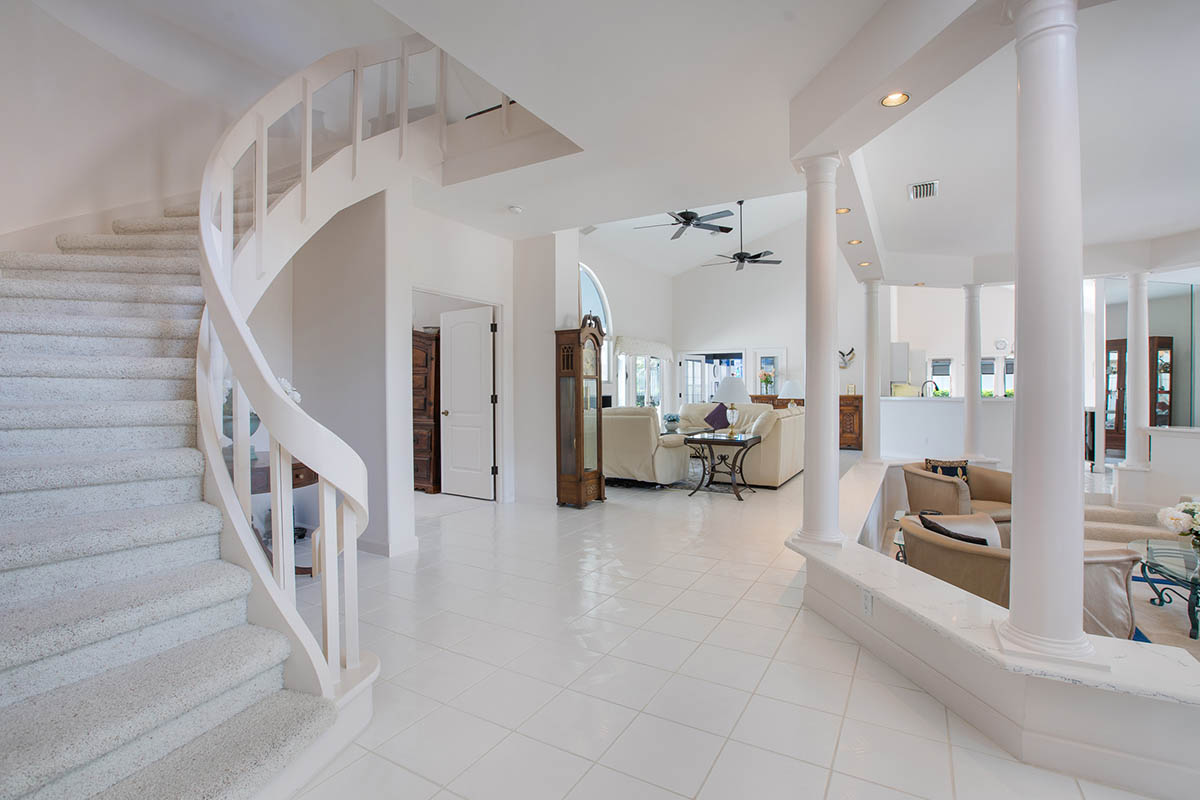 Stunning Entryway with Curved Stairway to 2nd floor